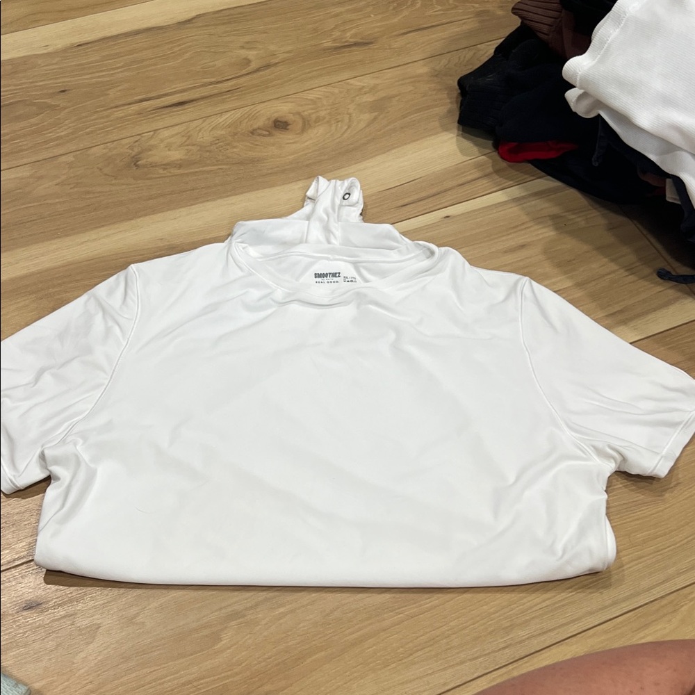 Smoothez Women's White Short Sleeve bodysuit